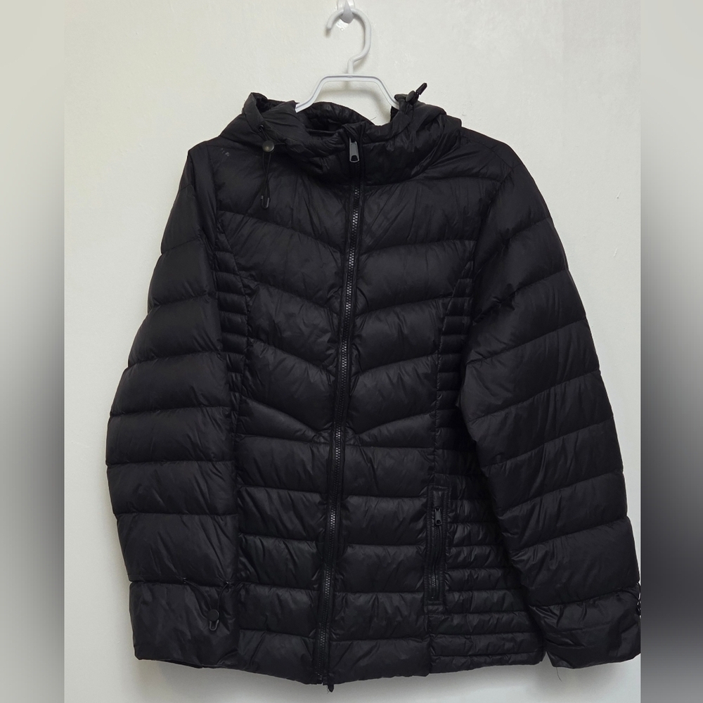 LVK Livik Sz XL 100% Down Puffer Quilted Black Hooded Full Zip Jacket